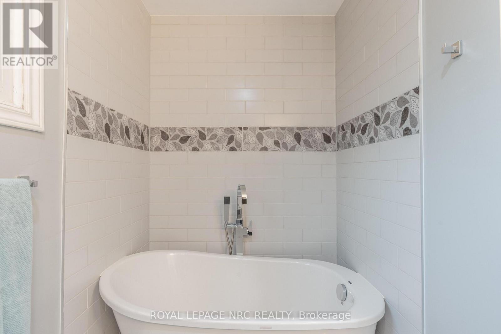 2432 PORT ROBINSON ROAD - Image 20