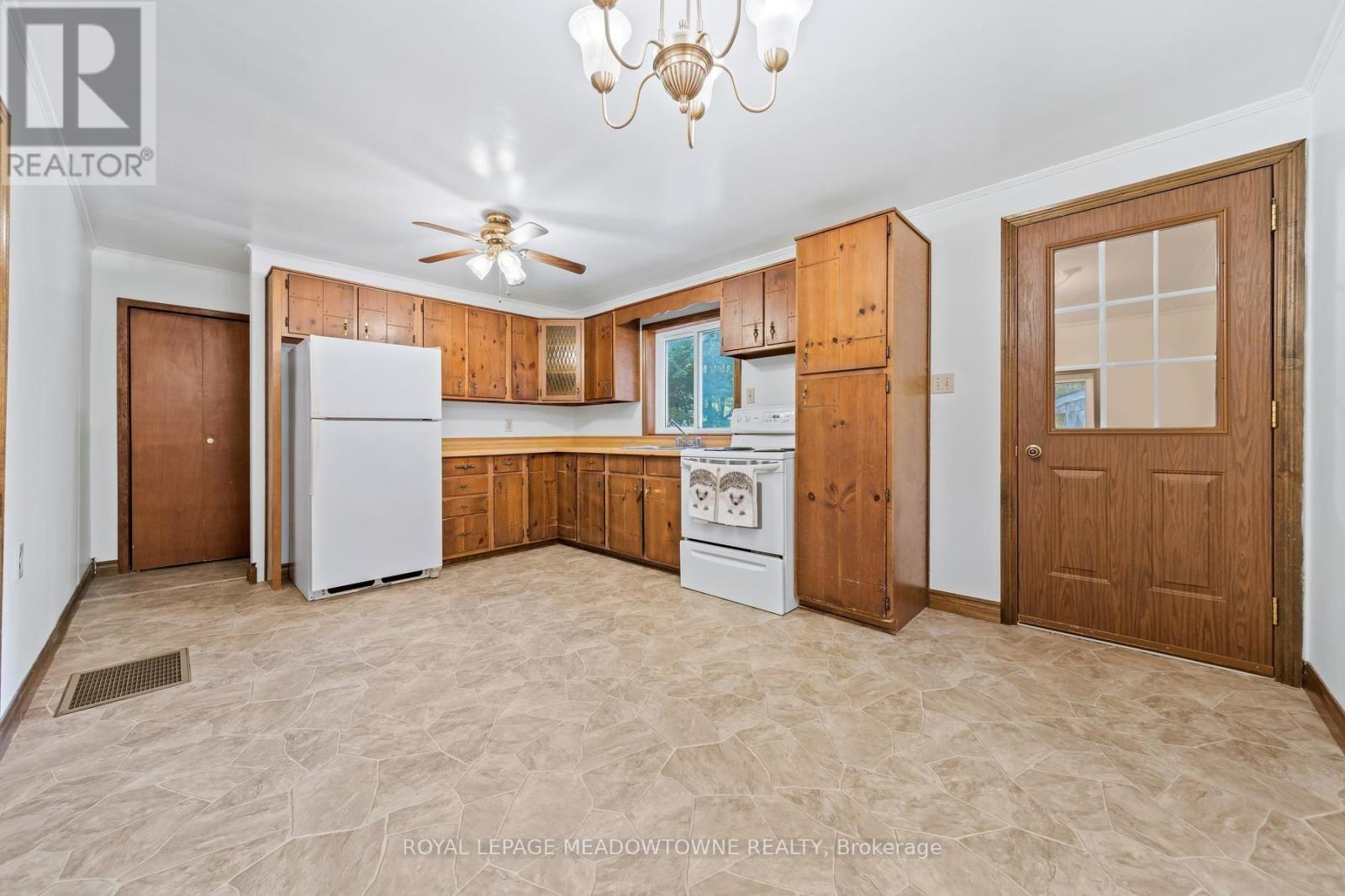 22025 ERIN EAST GARAFRAX TOWNLINE - 5