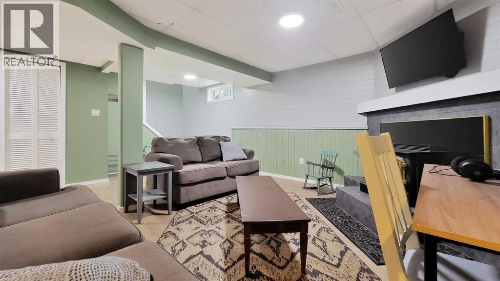 9653 86 Avenue - 21