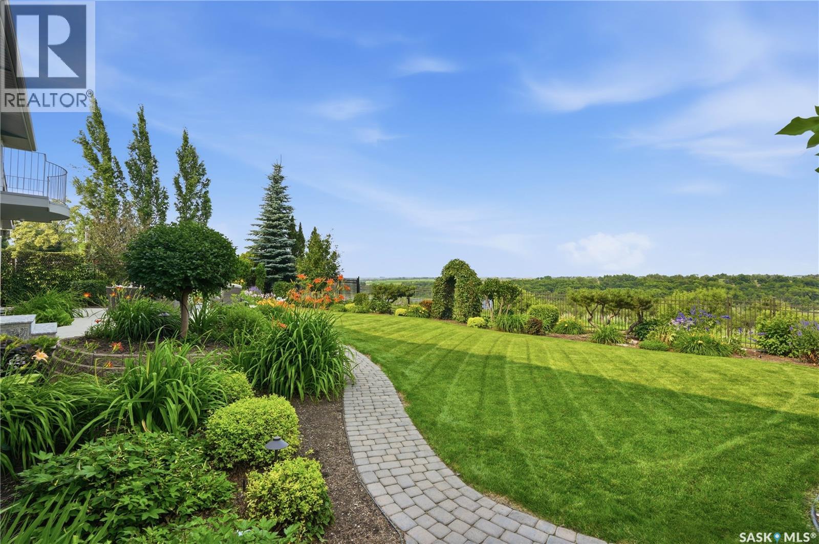323 Mallin CRESCENT - Image 63