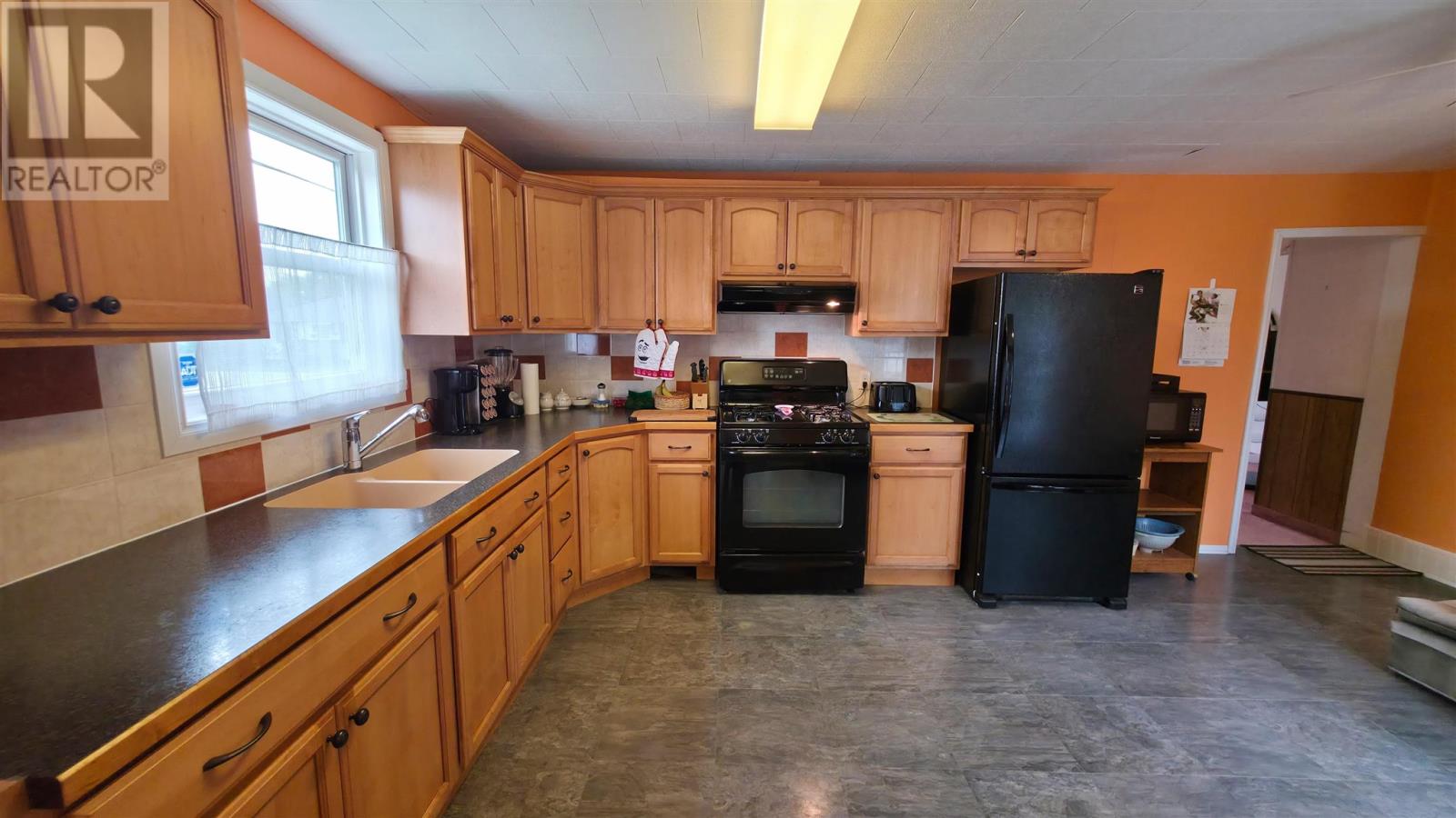 16 Stevens ST - 24