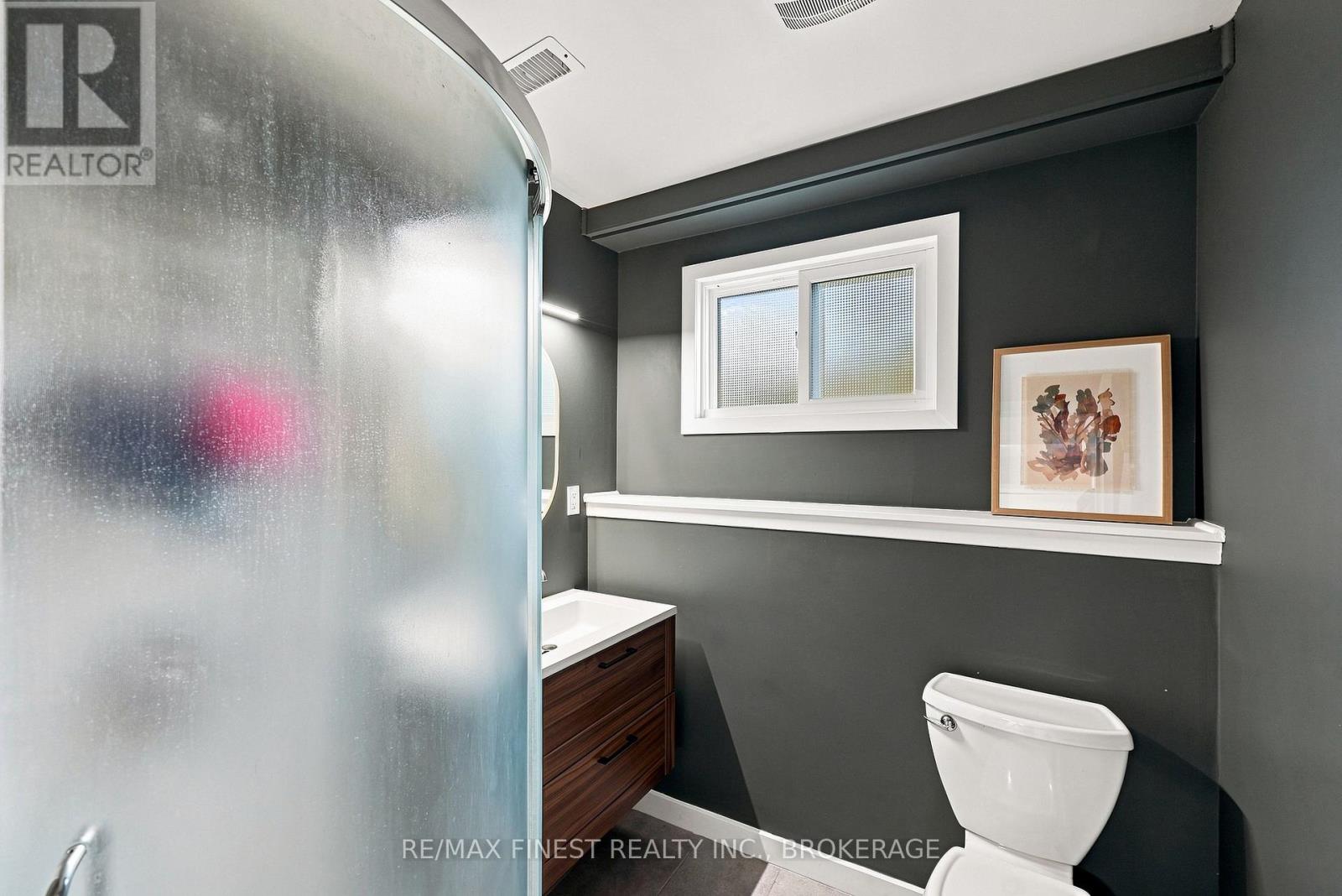907 PEMBRIDGE CRESCENT - Image 36
