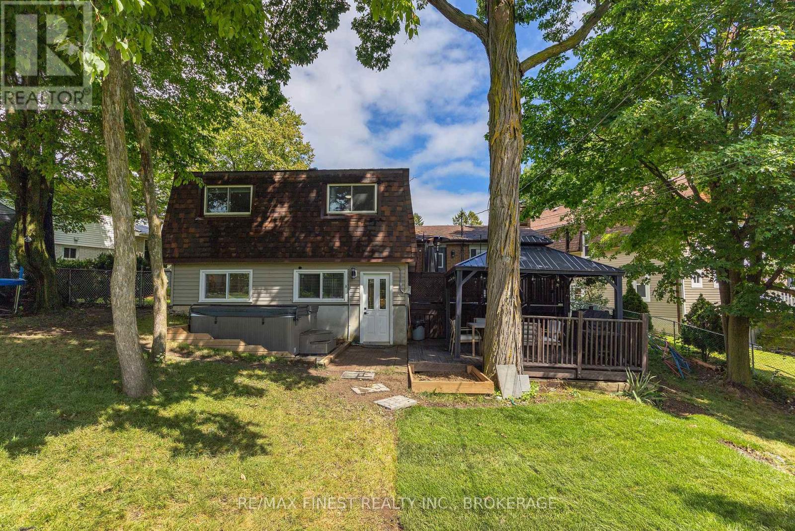 907 PEMBRIDGE CRESCENT - Image 39