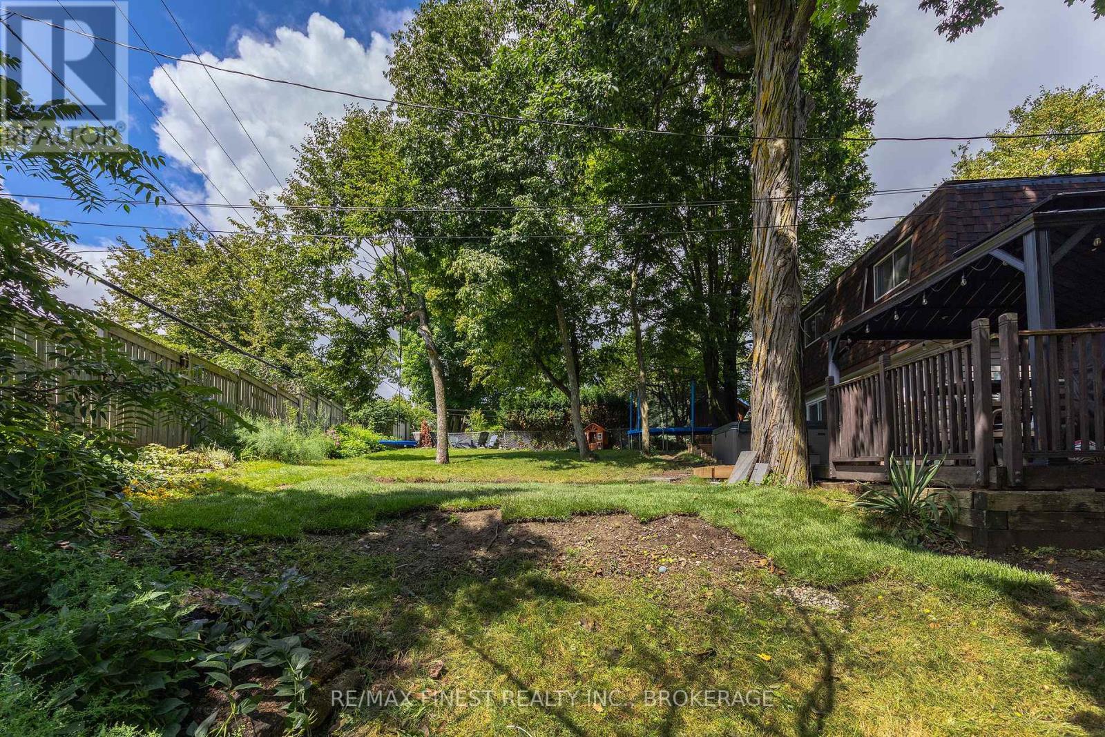 907 PEMBRIDGE CRESCENT - Image 46
