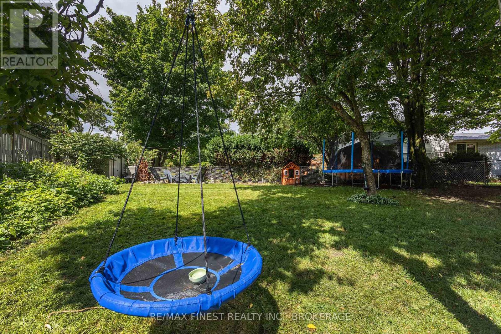 907 PEMBRIDGE CRESCENT - Image 47