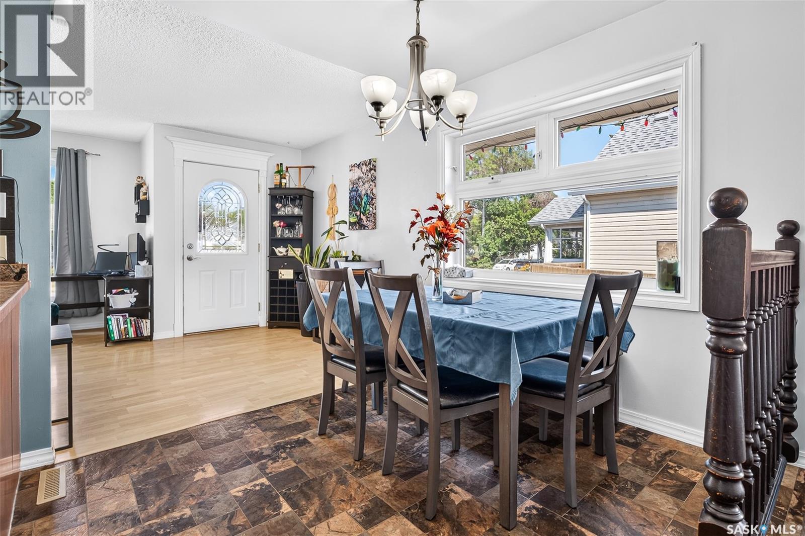 529 Athabasca STREET W - Image 10