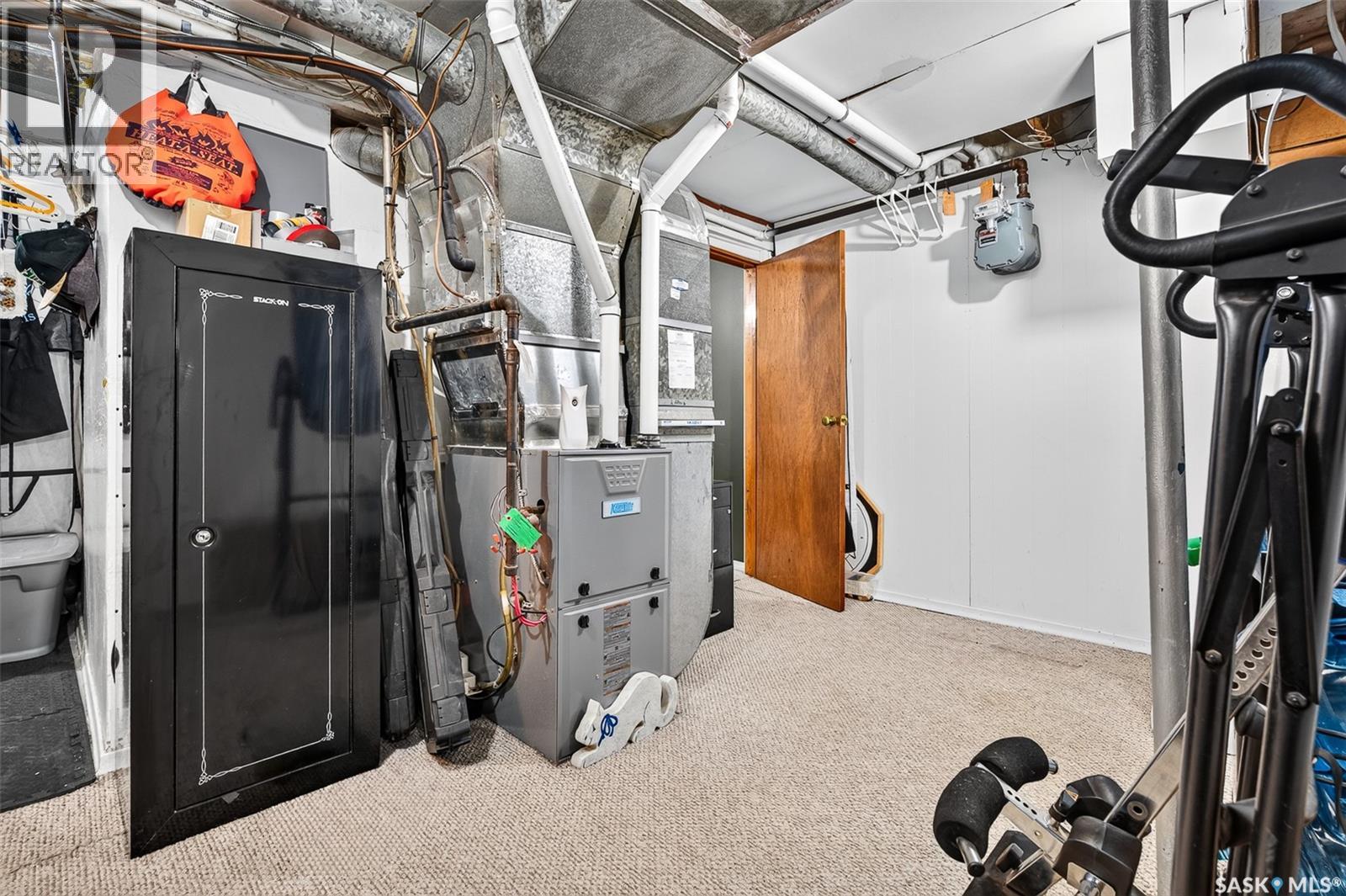 529 Athabasca STREET W - Image 32