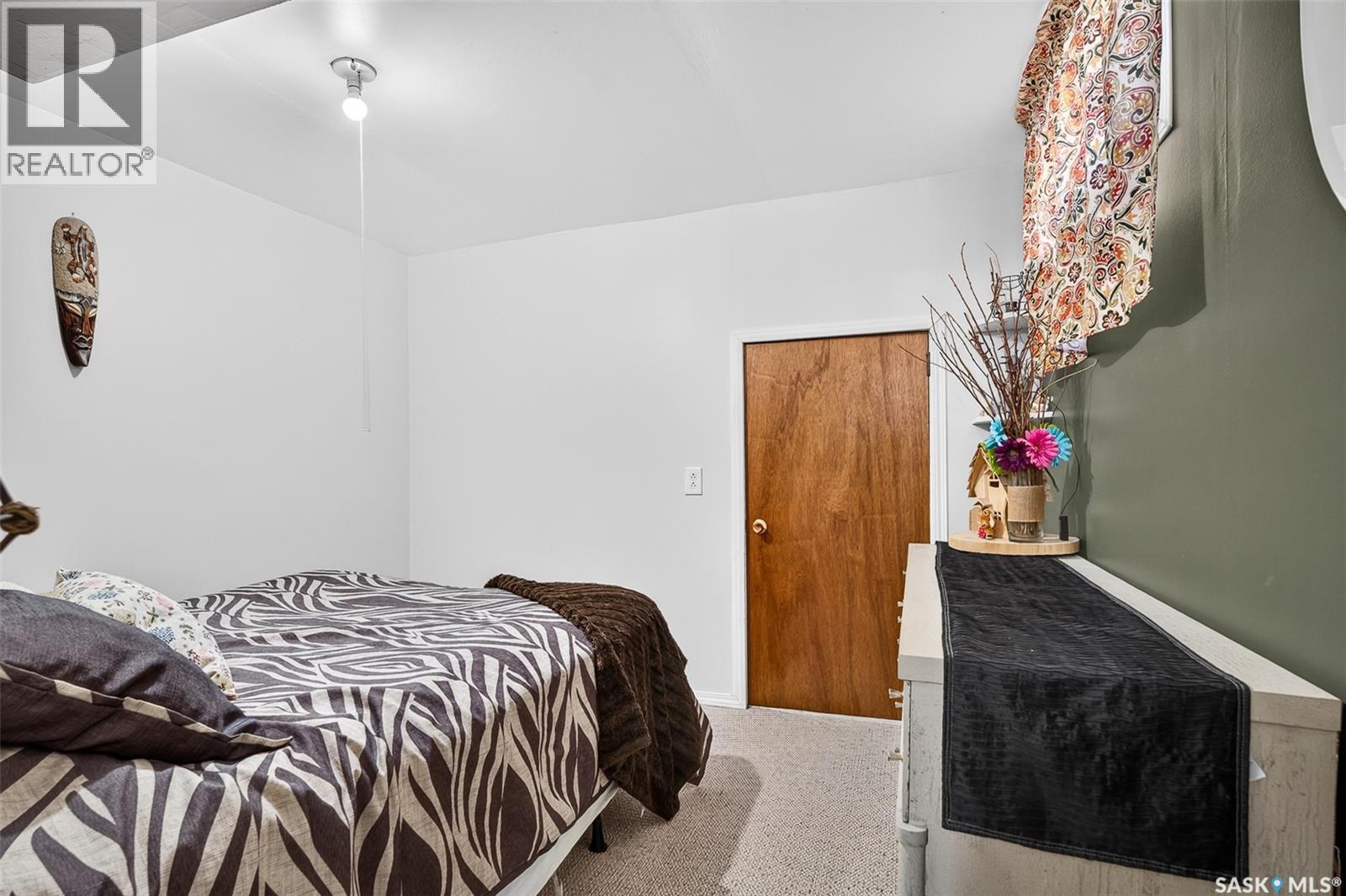 529 Athabasca STREET W - 34