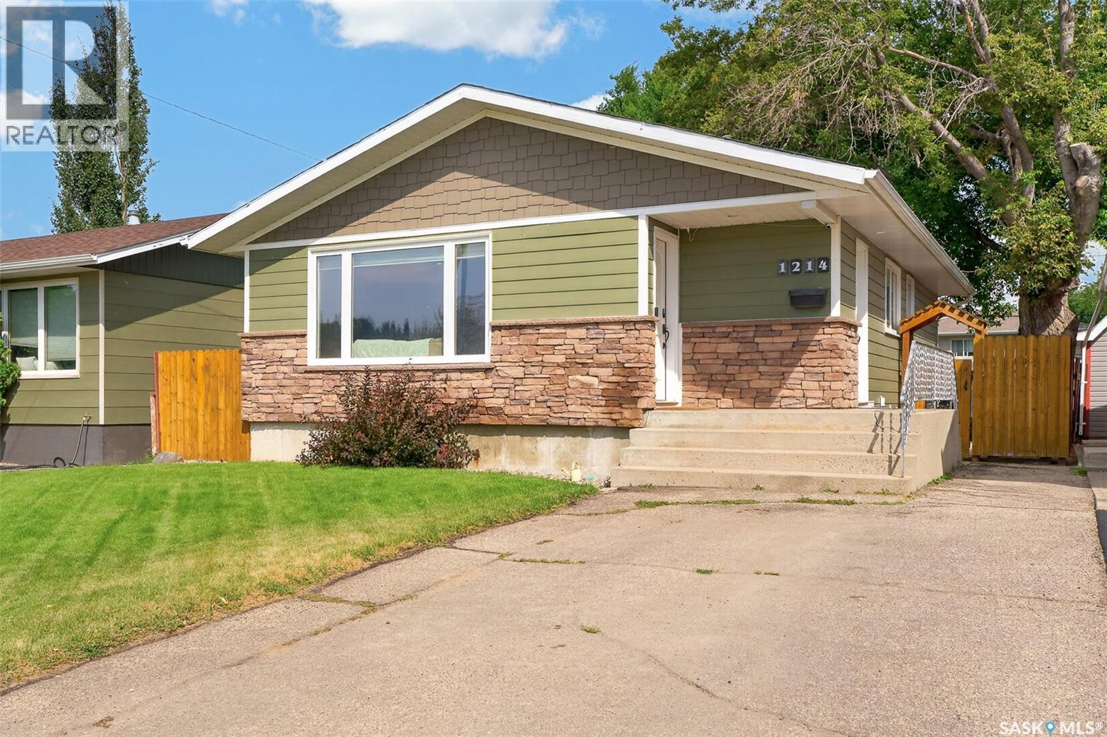 1214 Grandview STREET W