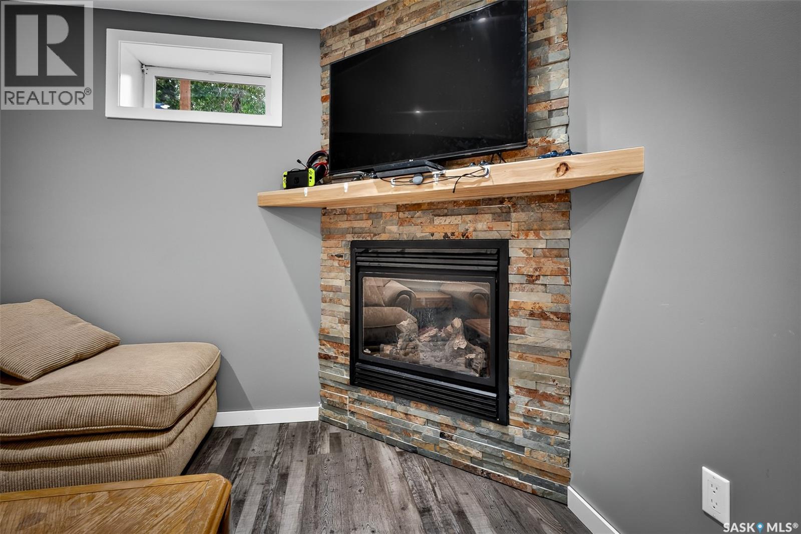 1214 Grandview STREET W - Image 30