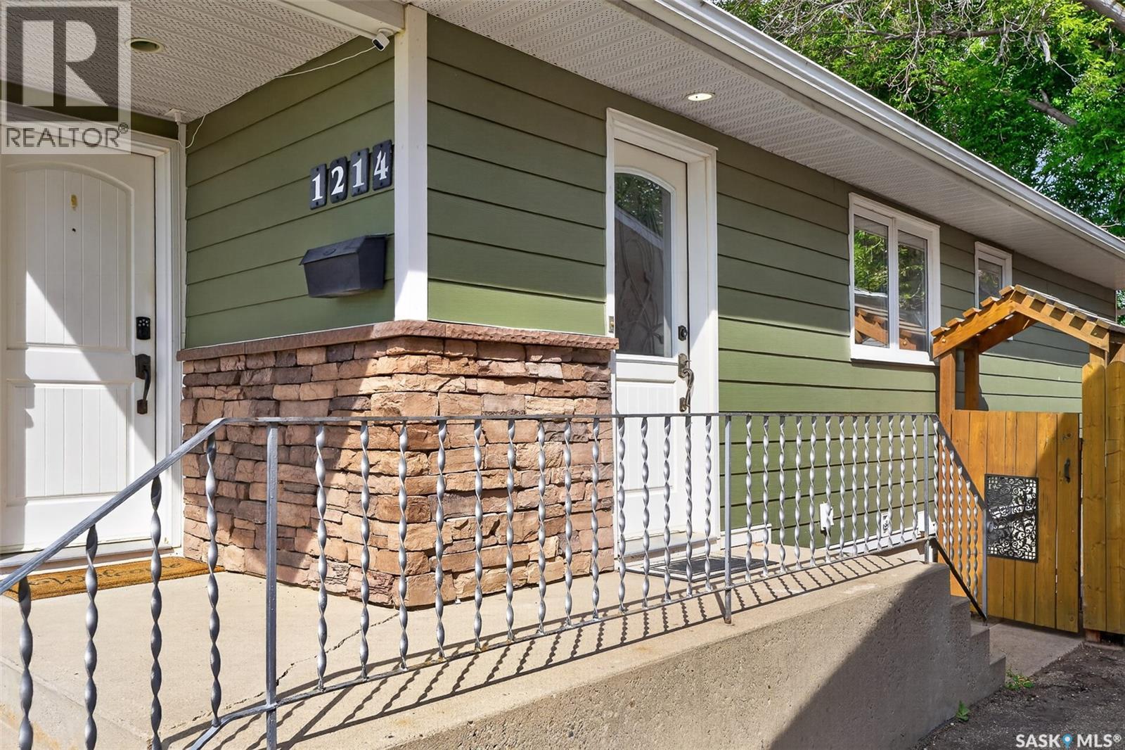 1214 Grandview STREET W - Image 42