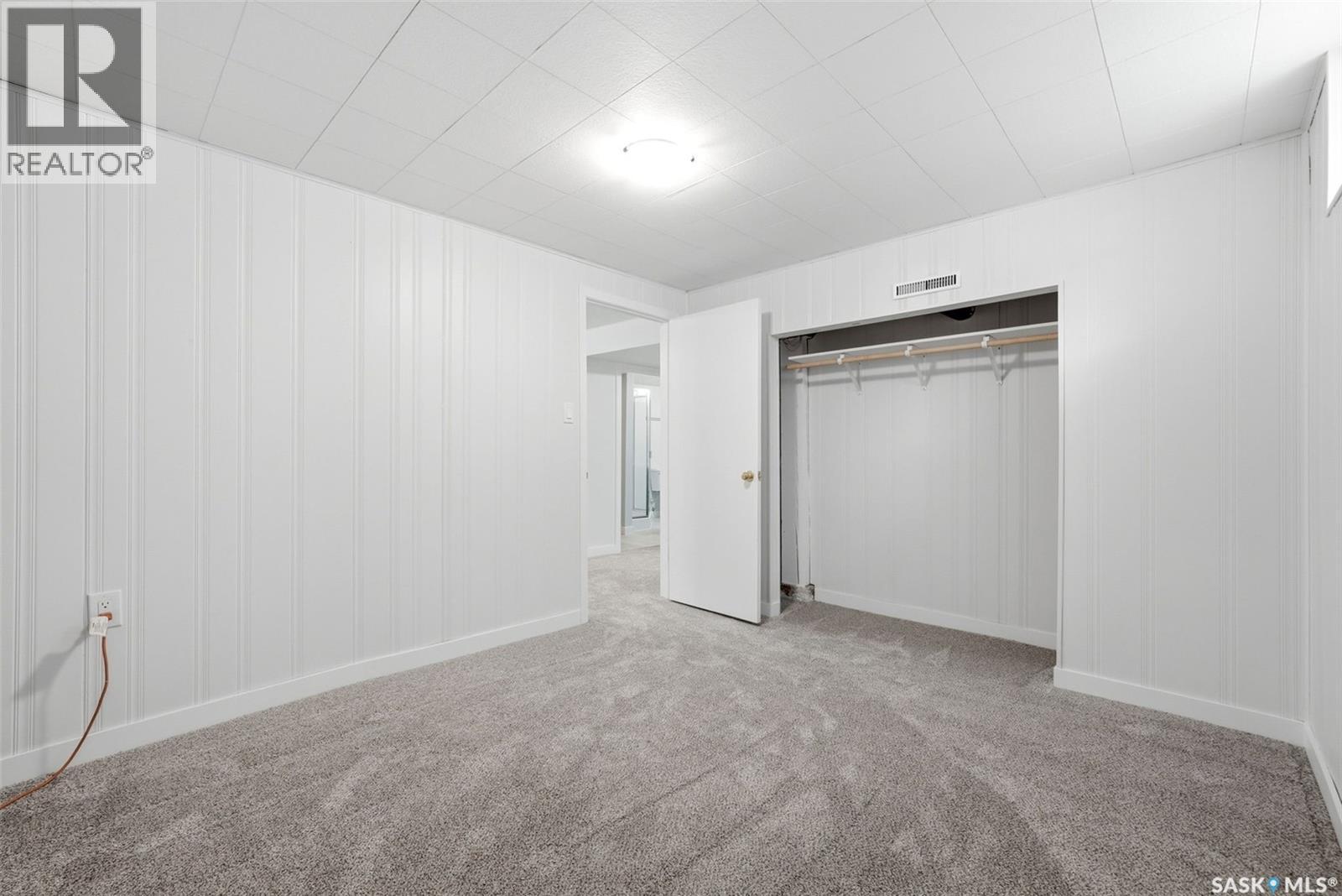 4008 Regina AVENUE - Image 30