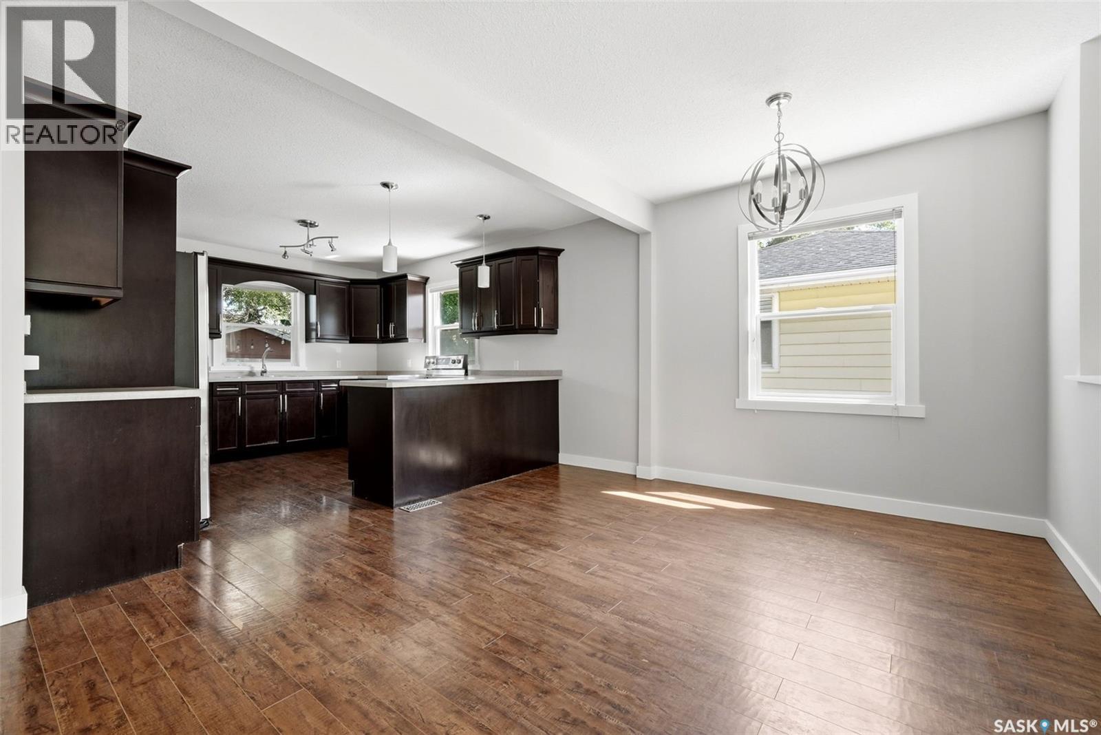 4008 Regina AVENUE - Image 8
