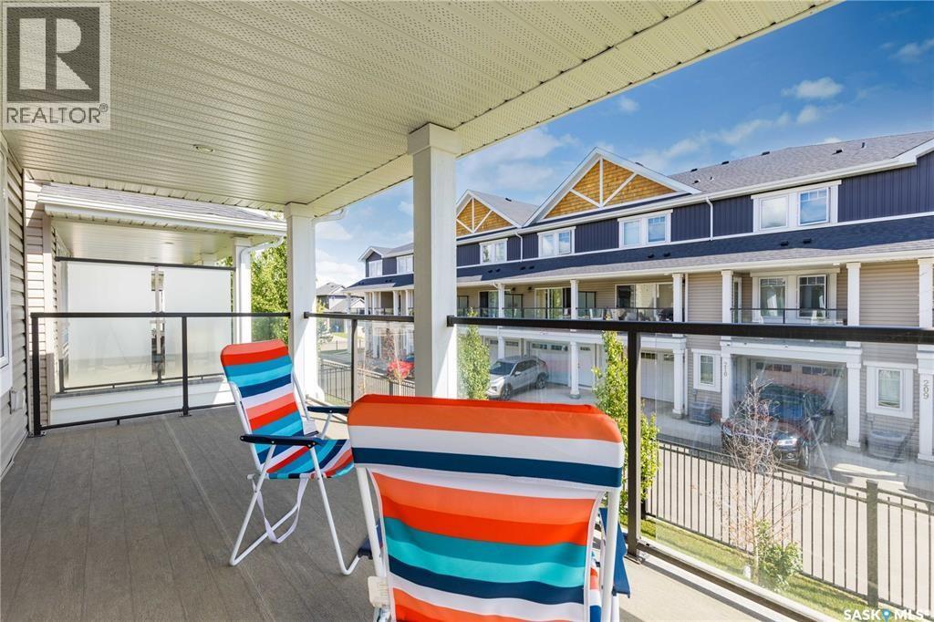 #128 315 Dickson CRESCENT - 23