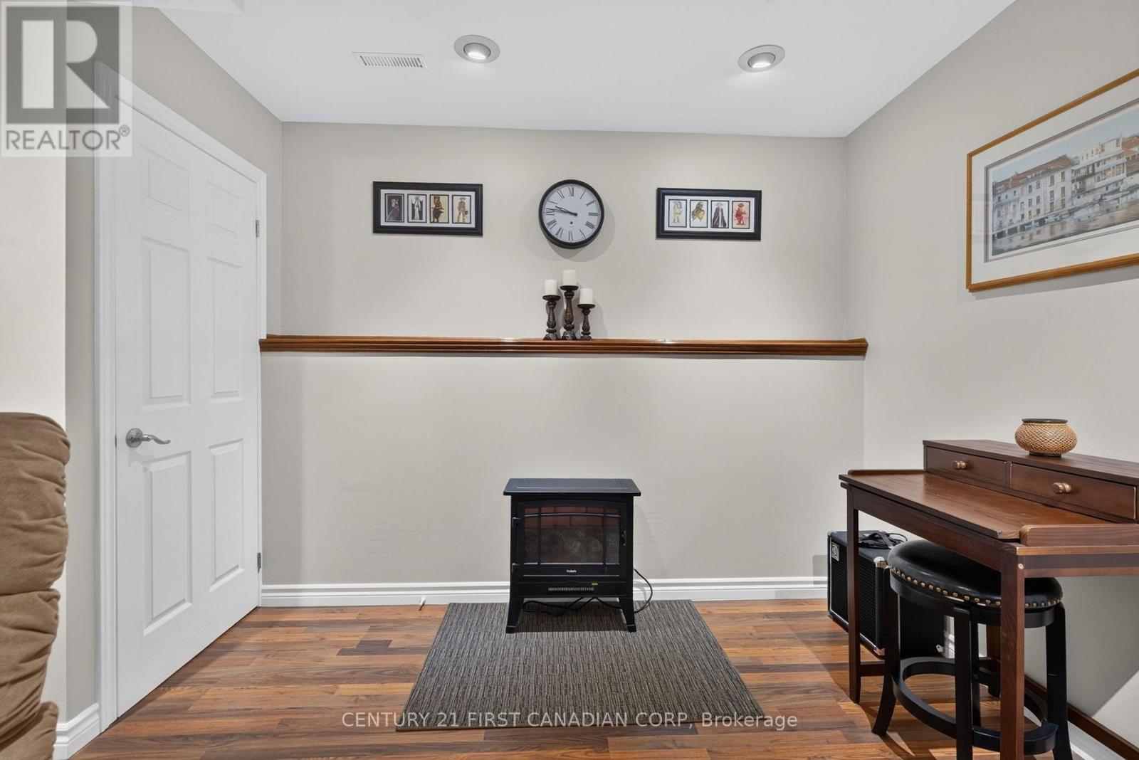 1354 ASPENRIDGE CRESCENT - Image 24