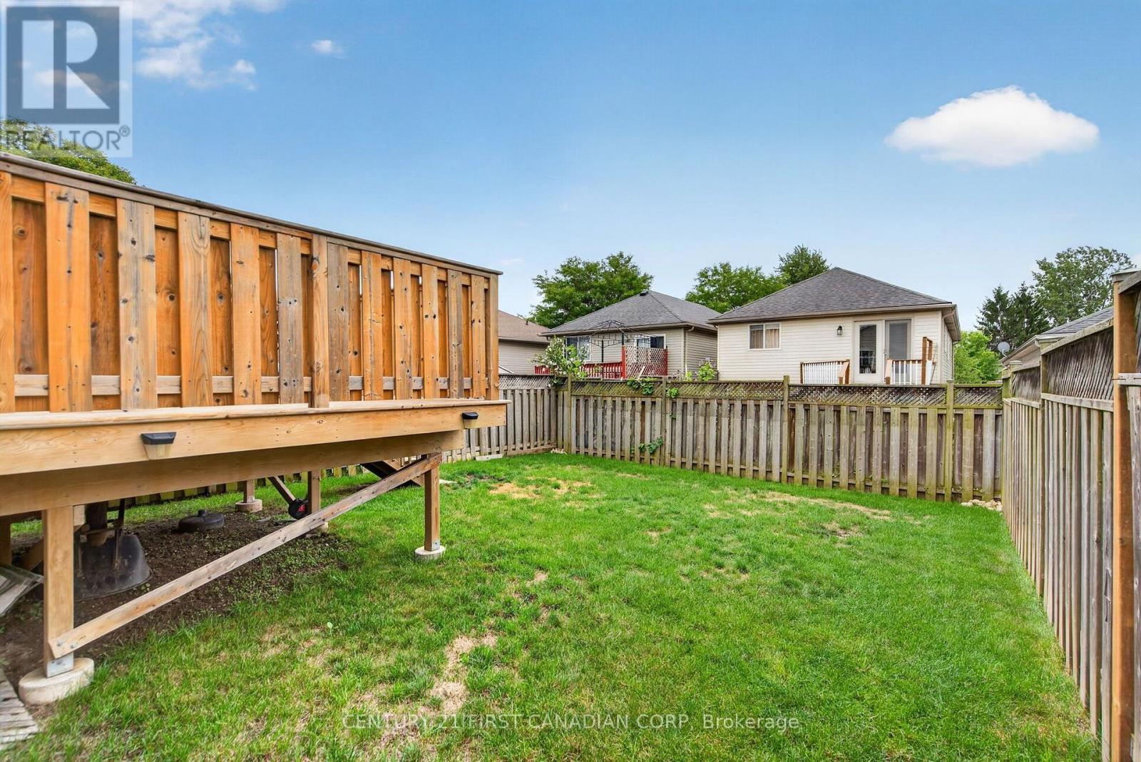 1354 ASPENRIDGE CRESCENT - 35