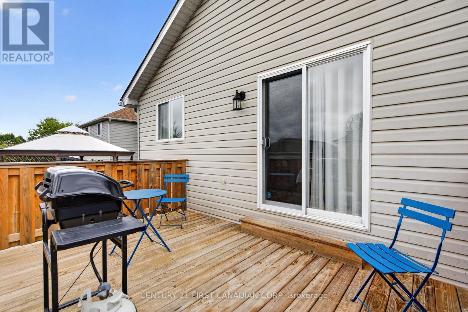 1354 ASPENRIDGE CRESCENT - 37