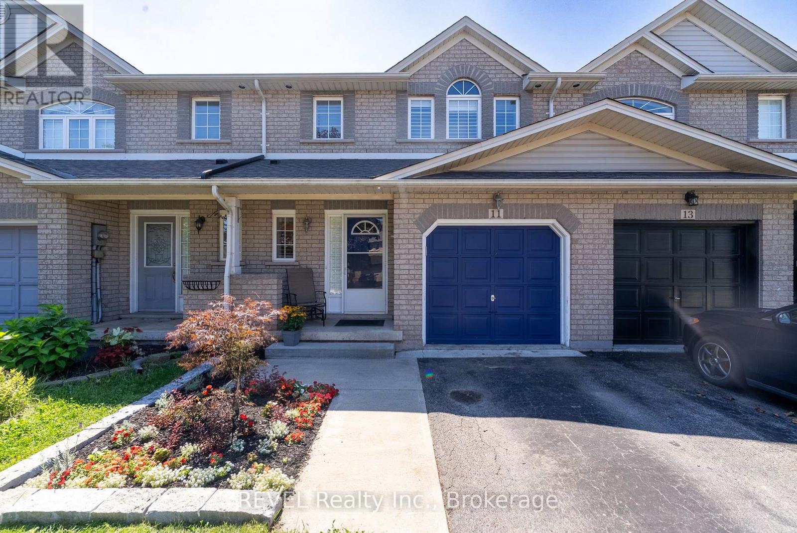 11 ELDERBERRY AVENUE - 3