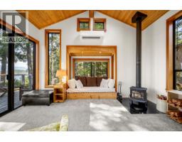 Dining room - 1710 Tiber Bay Rd, Cortes Island, BC V0P1K0 Photo 7