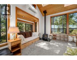 Kitchen - 1710 Tiber Bay Rd, Cortes Island, BC V0P1K0 Photo 6