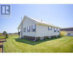 Bedroom - 29 Macphee Avenue, Souris, PE C0A2B0 Photo 6