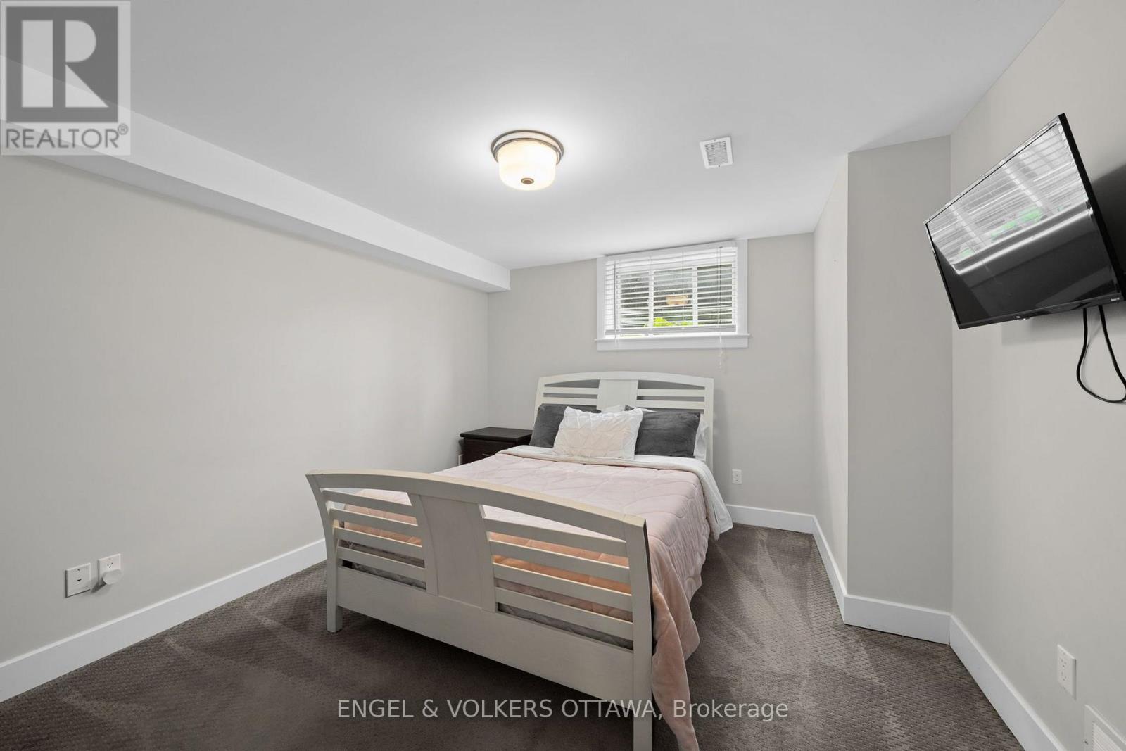 538 SILVERBELL CRESCENT - Image 23