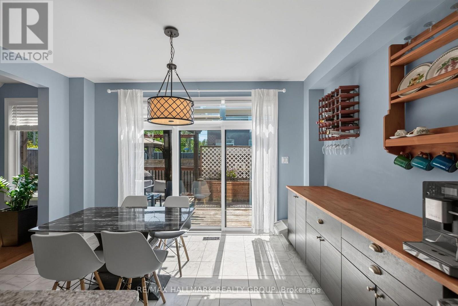 220 ENCLAVE WALK - Image 18