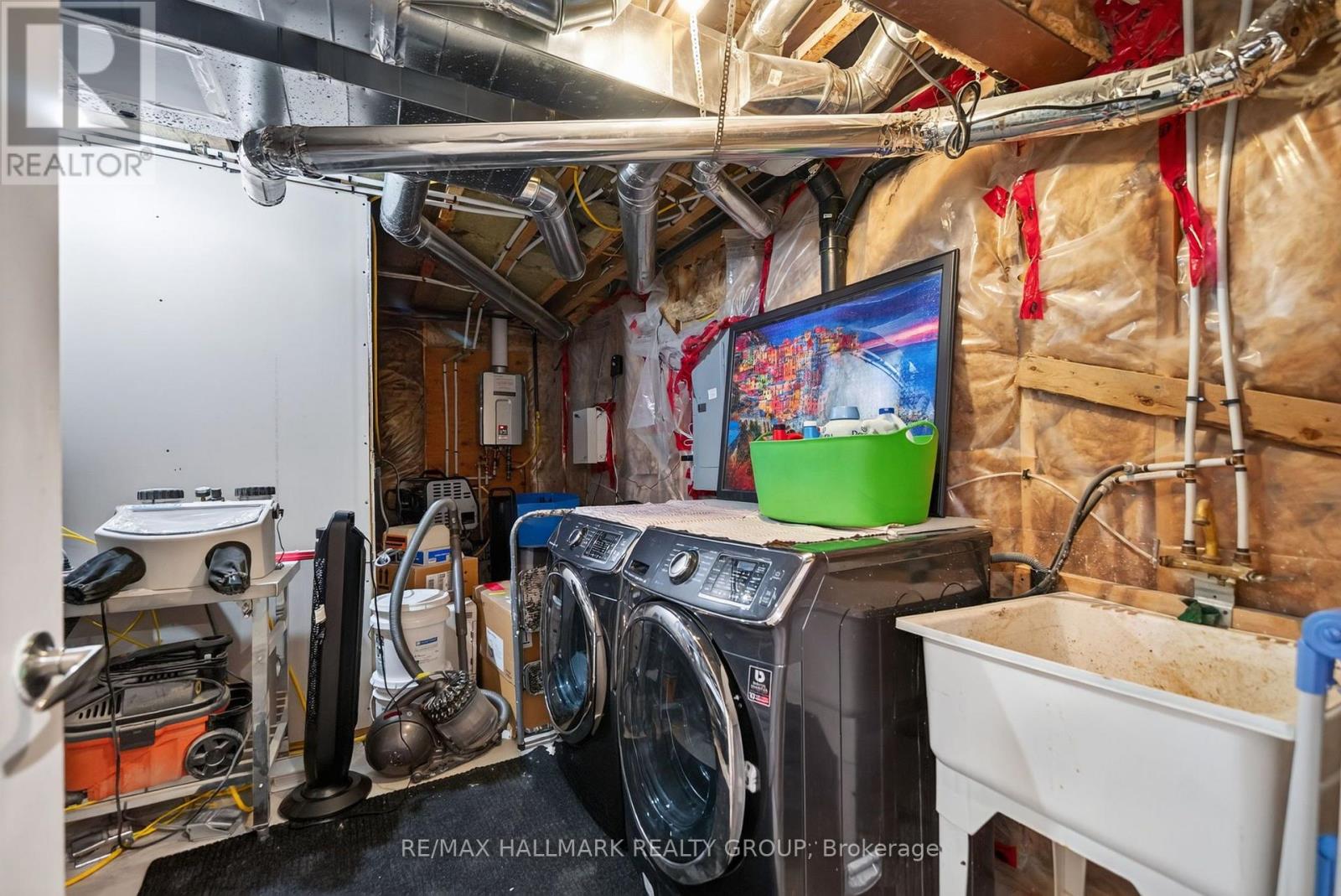 220 ENCLAVE WALK - Image 42