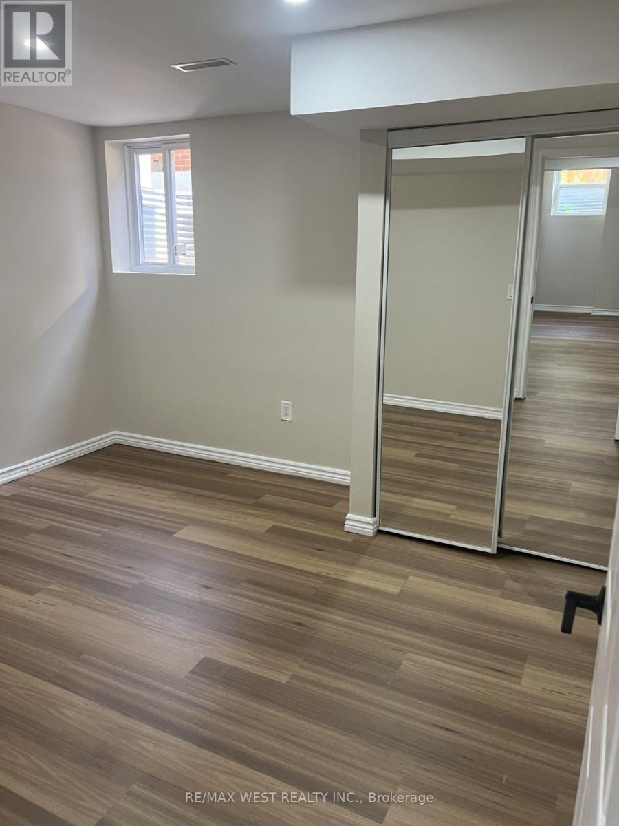 60 FURROW DRIVE - 19