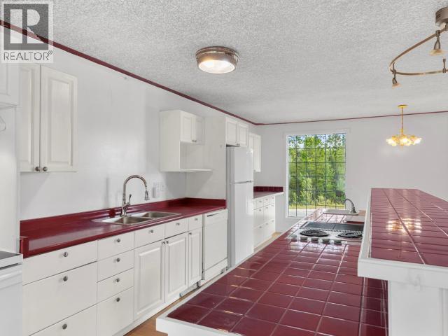 1201 HICKORY STREET - Image 13