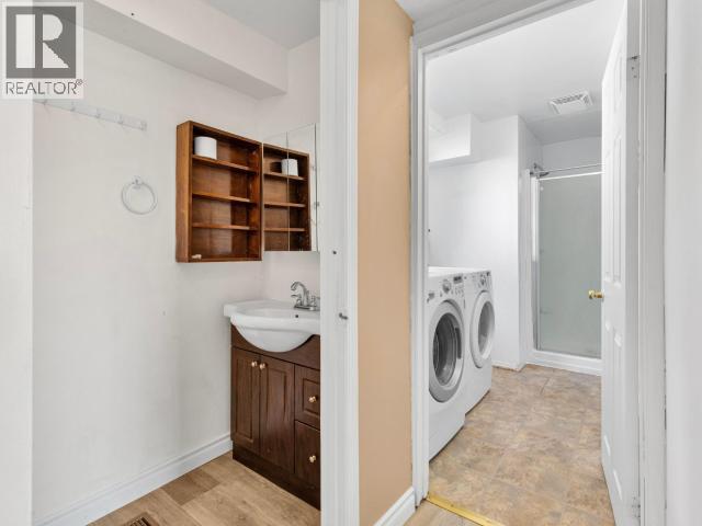 1201 HICKORY STREET - 8