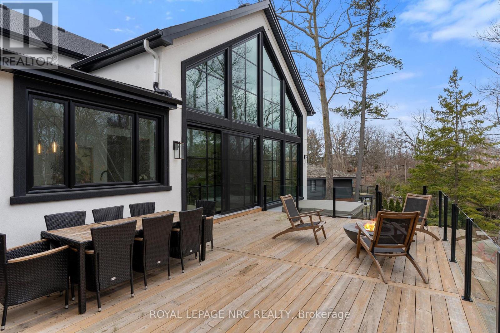 1 BRIARFIELD CRESCENT - 38