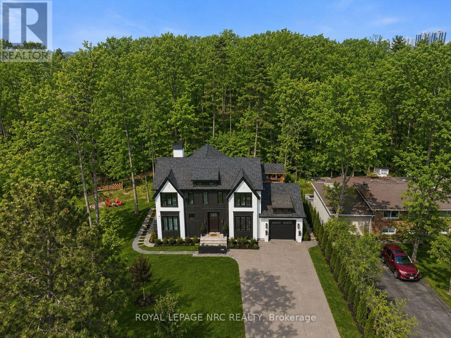 1 BRIARFIELD CRESCENT - Image 3