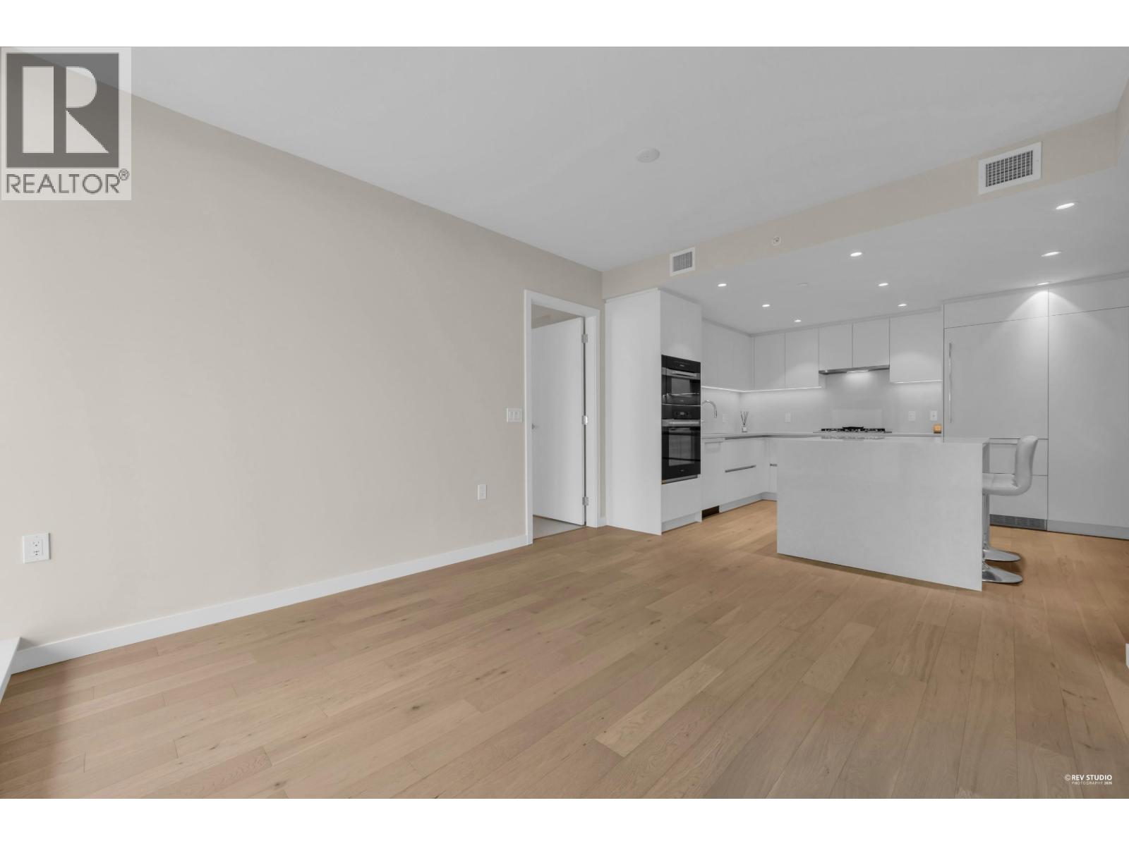 2 Bed, 2 Bath House for Rent in Vancouver – 1104 485 42 AVENUE, Vancouver – MLS# R3159331 - Image 2