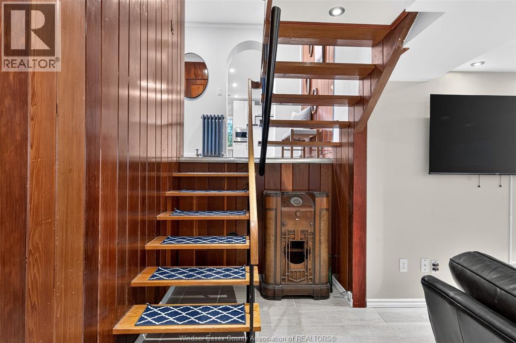 857 THOMPSON BOULEVARD - Image 34