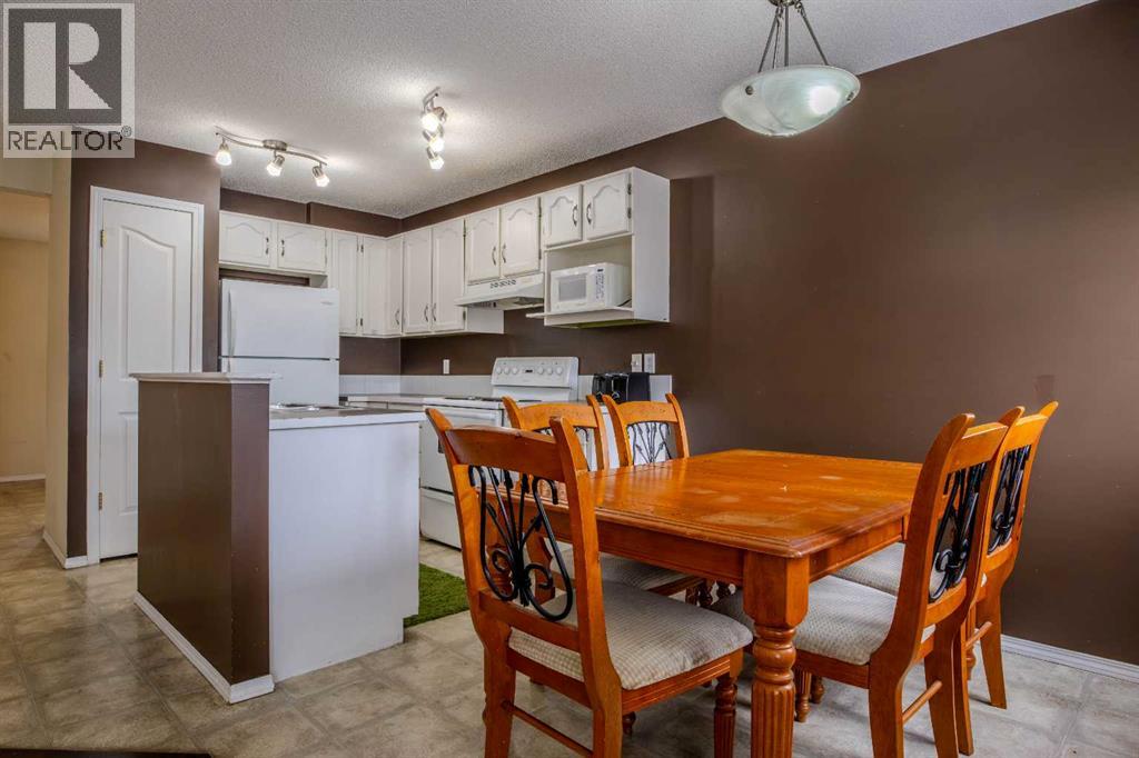 161 Saddlecrest Close NE - 9