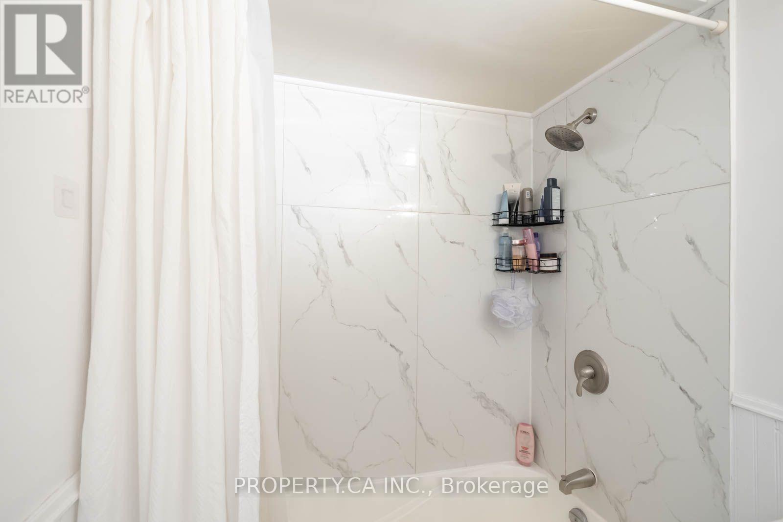 #107 2835 ISLINGTON AVENUE - 15