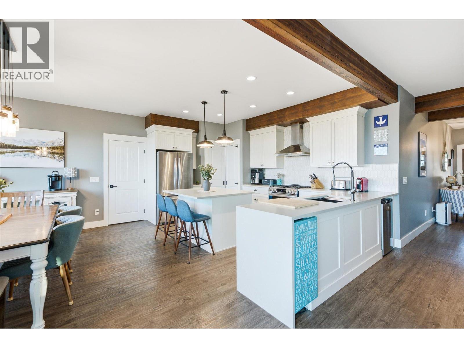  1160 Goldfinch Place, Kelowna
