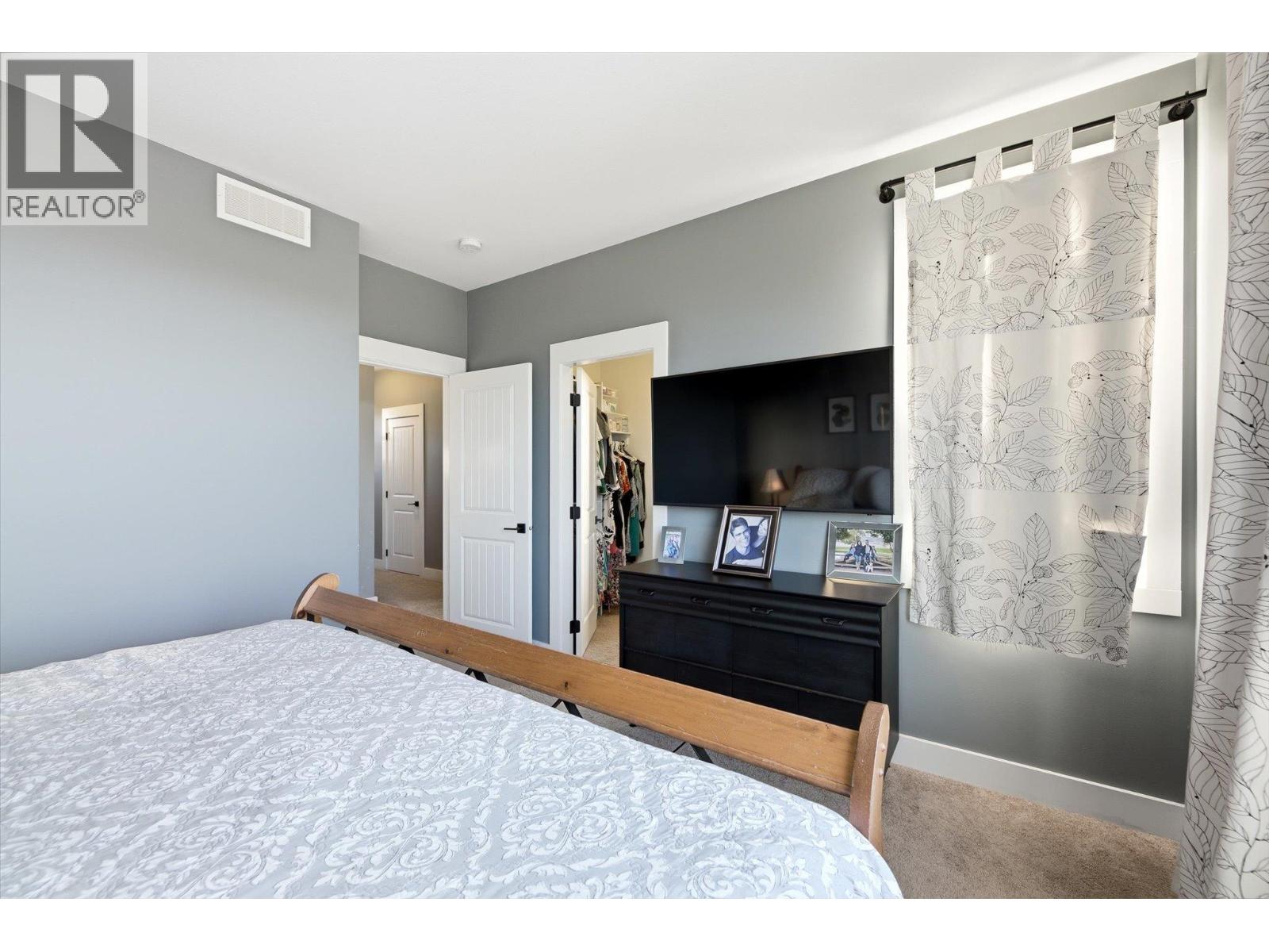  1160 Goldfinch Place, Kelowna