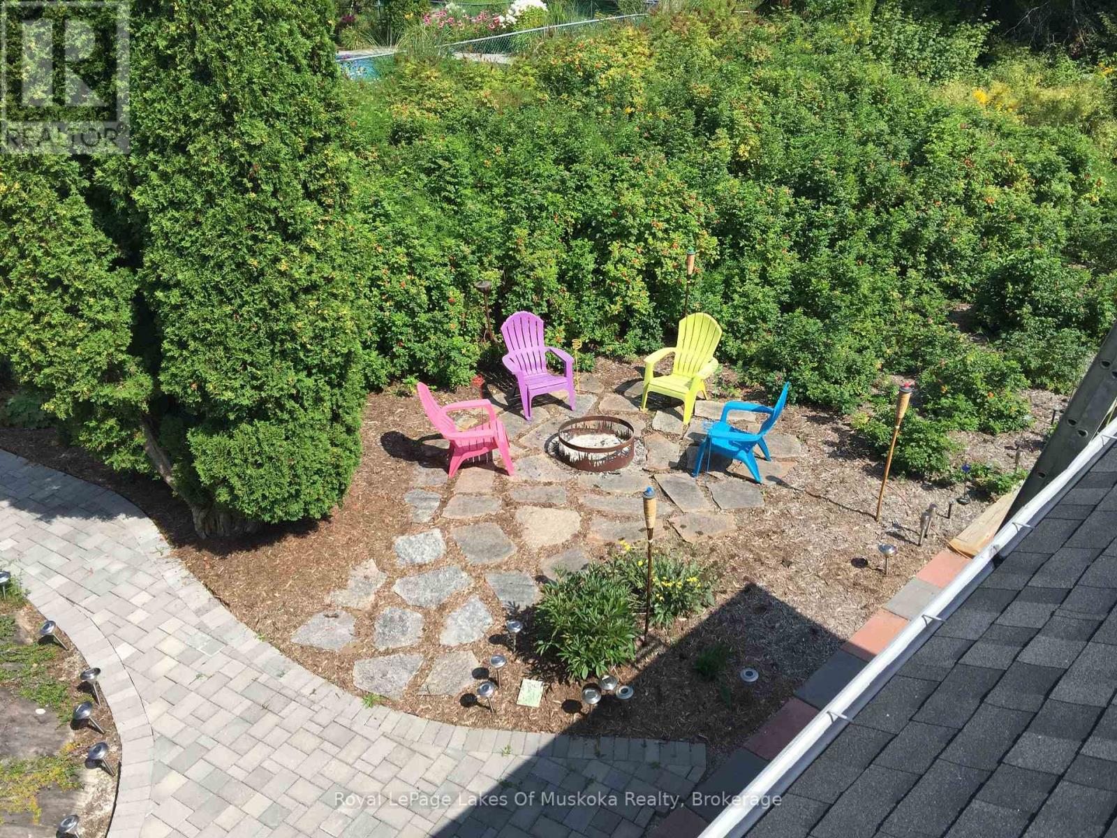 183 SANTAS VILLAGE ROAD - 34