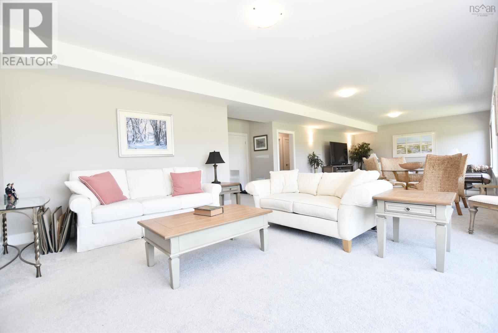 50 Foxberry Hill - Image 31
