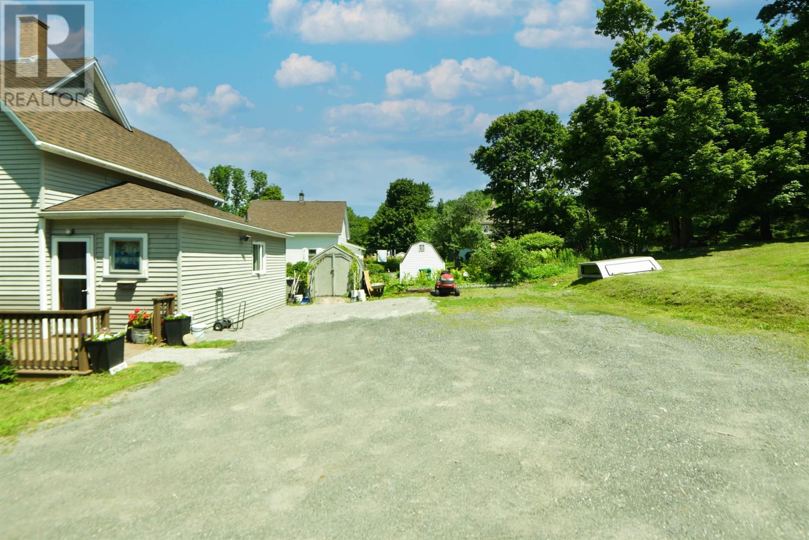 Property 28 of 32 of 476 Trenton Road