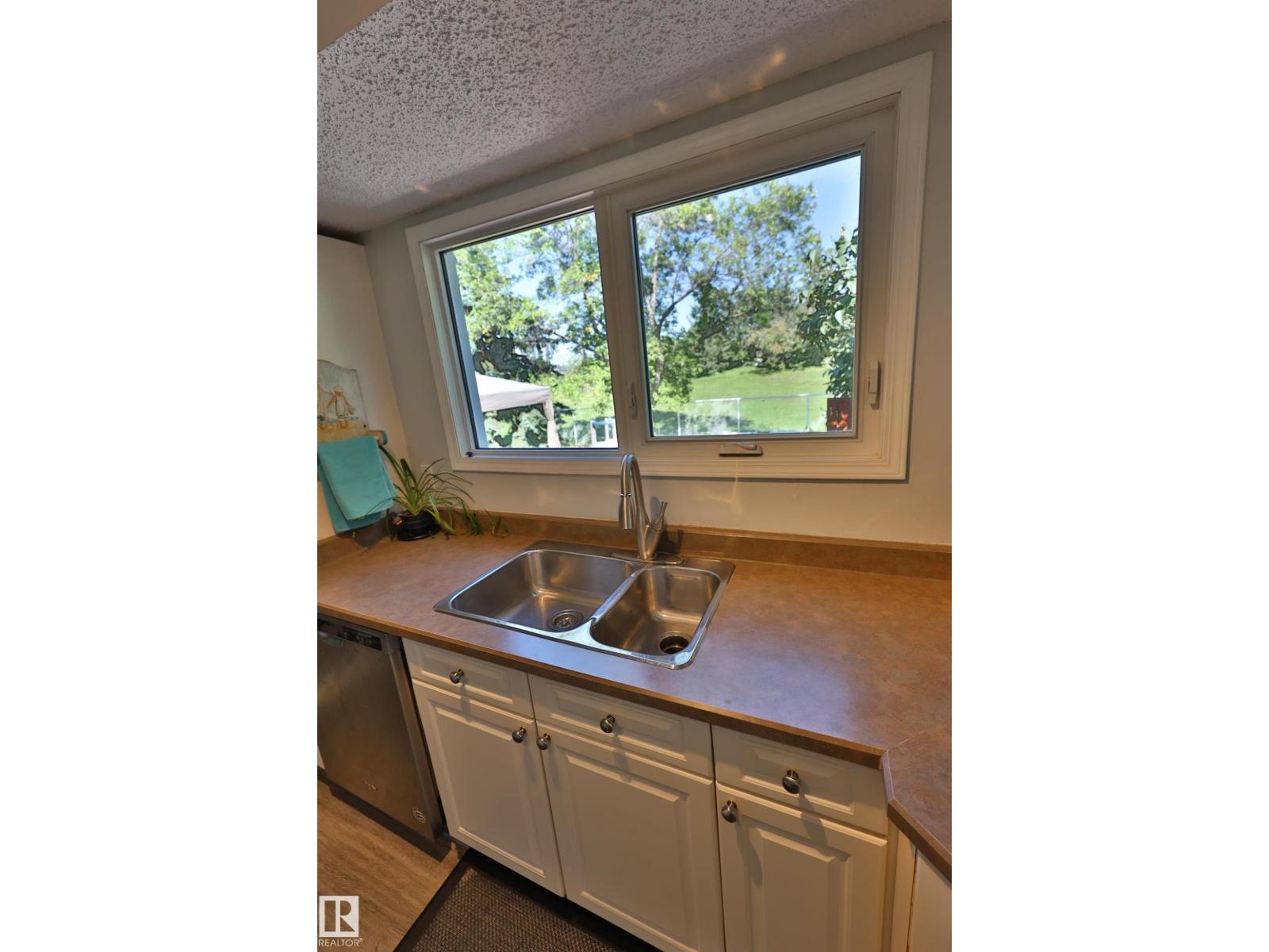 26 BUTTERFIELD CR - 15