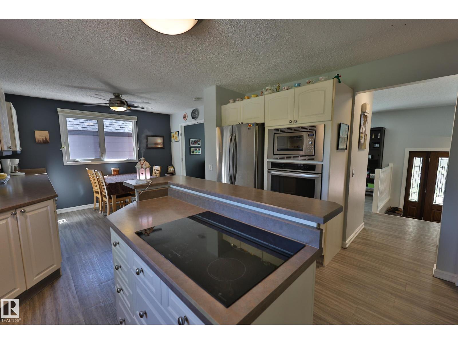 26 BUTTERFIELD CR - 18