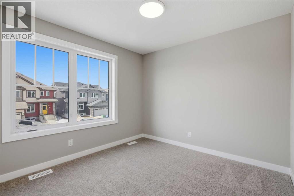 139 Belvedere Crescent SE - 33