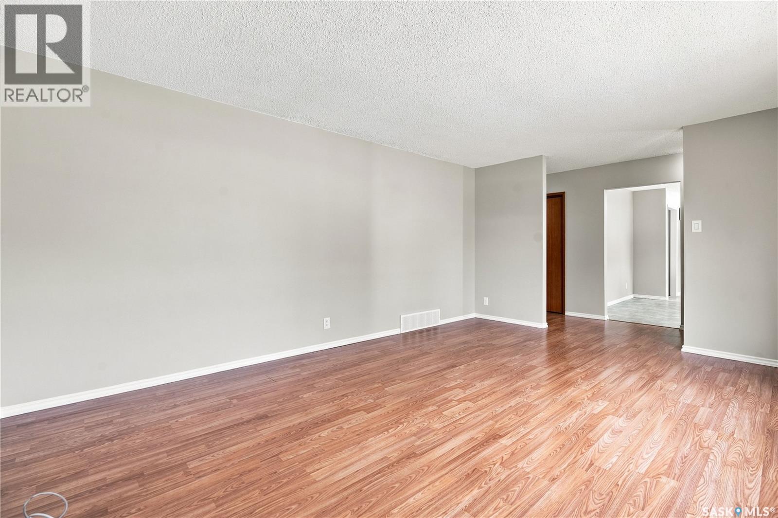 790 13th AVENUE SW - Image 11