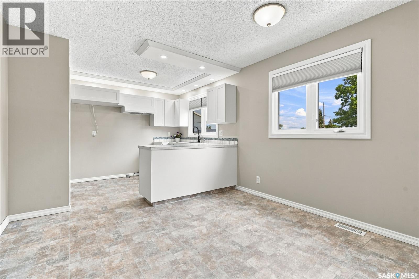 790 13th AVENUE SW - 12