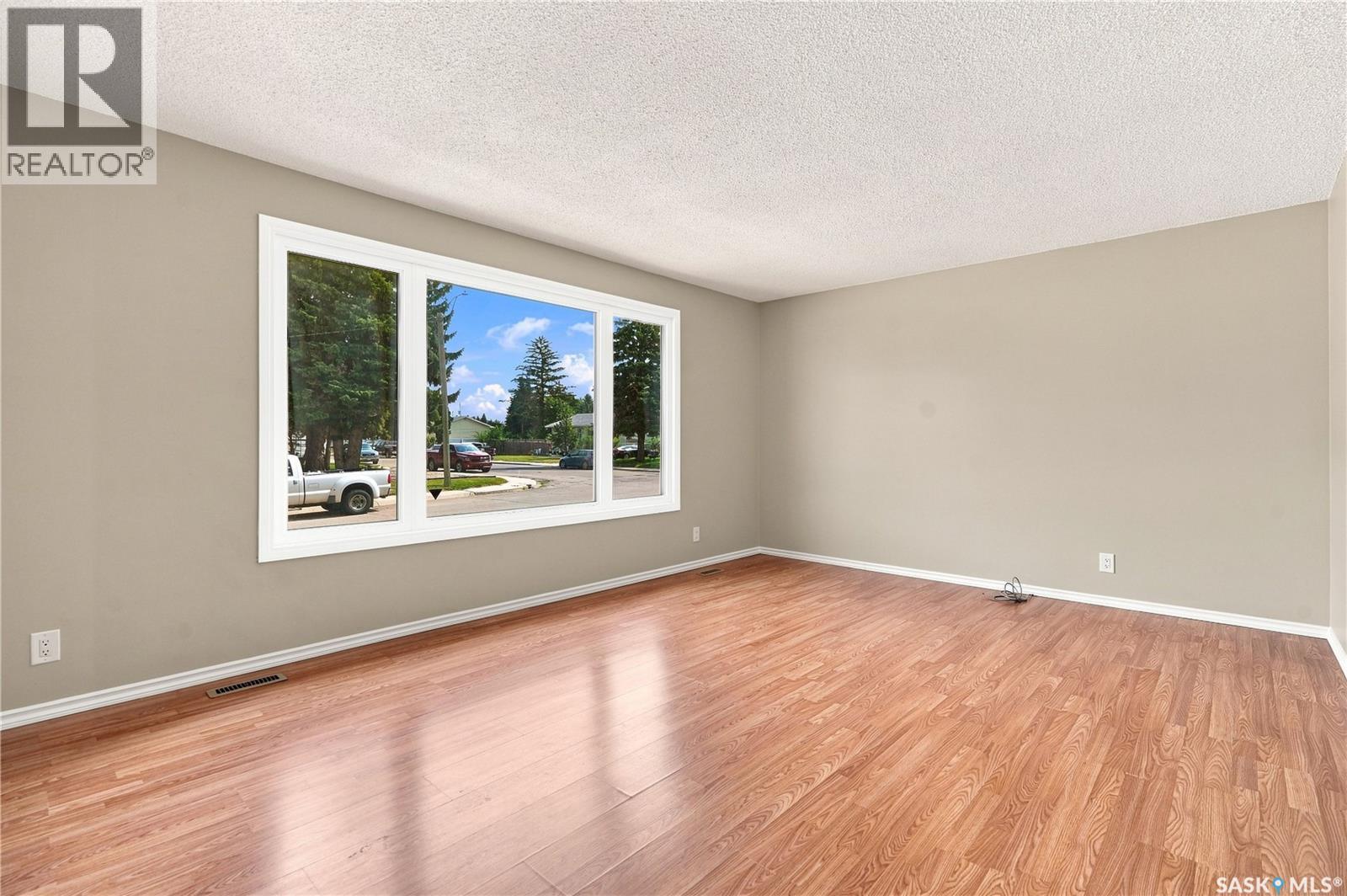 790 13th AVENUE SW - Image 7