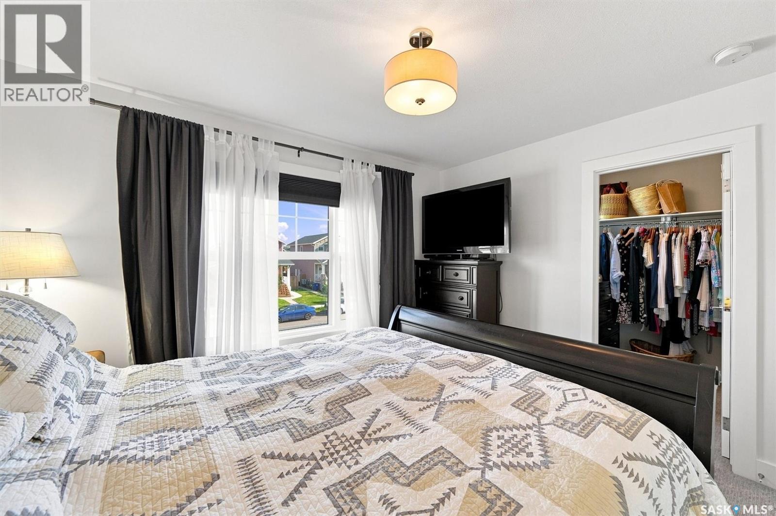 636 Meadows BOULEVARD - 18