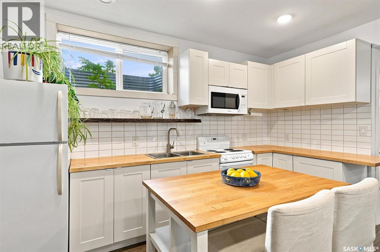 636 Meadows BOULEVARD - Image 33